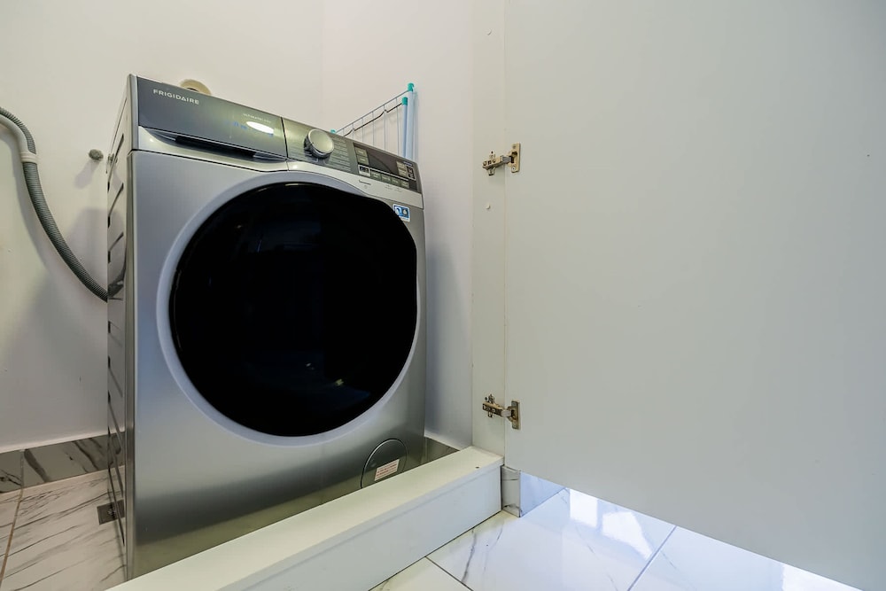 w Comfy 1BR w Great View in Calle 50