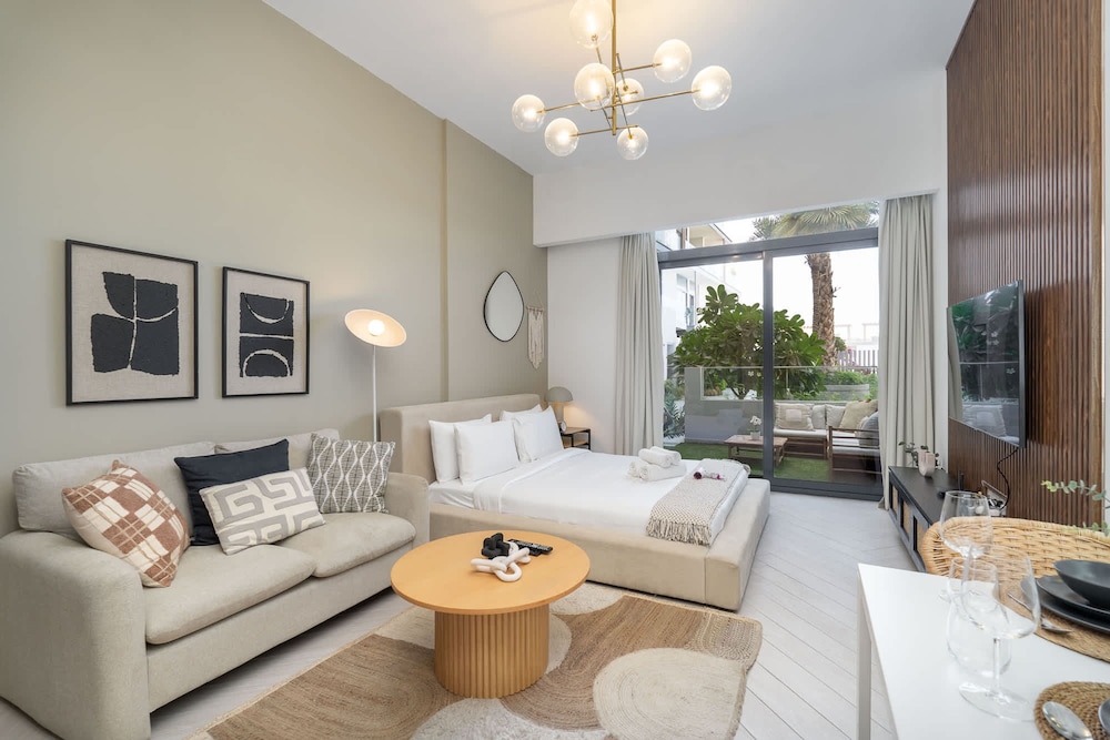 Peaceful Studio - Perfect for Relaxation in JVC
