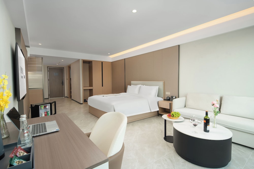 ECHIC Mercure (Guangzhou Baoneng Performing Arts Center Luogang Wanda Plaza)