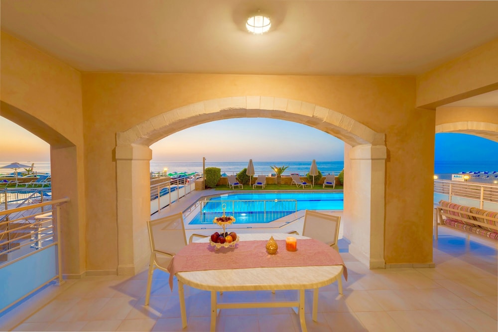 Villa Avra