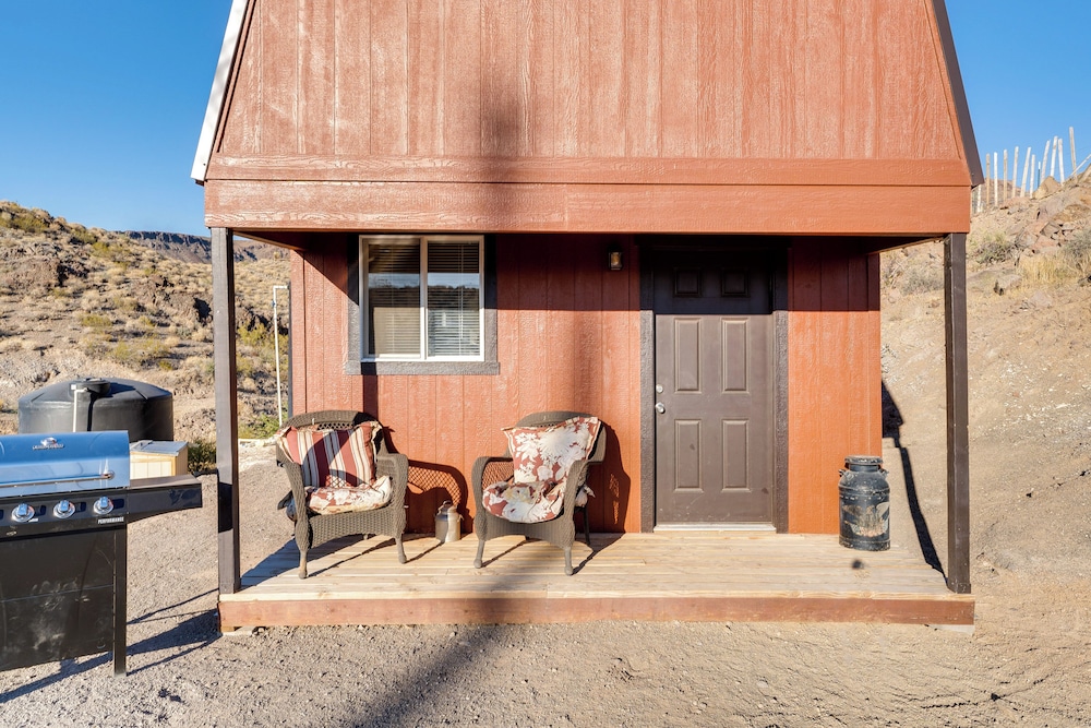 Oatman Studio w/ Fire Pit Near Bullhead City!