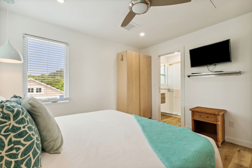 161 S Fletcher 5 Bedroom Home