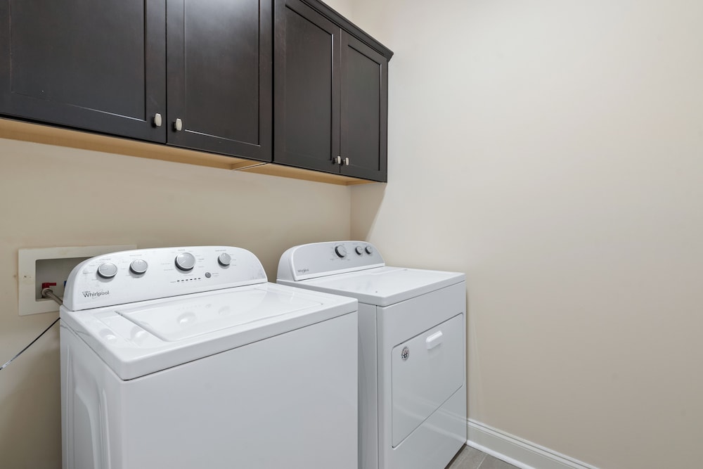 Luxe 3BR Townhouse in Camp North End