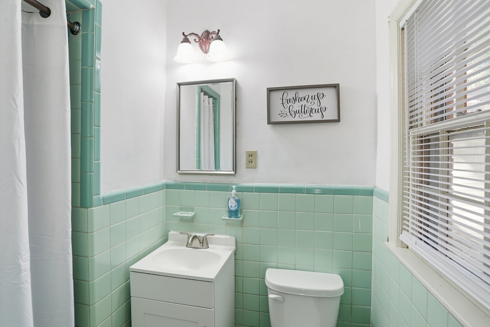 Bluff City Gem With Game Room 3 Bedroom Home