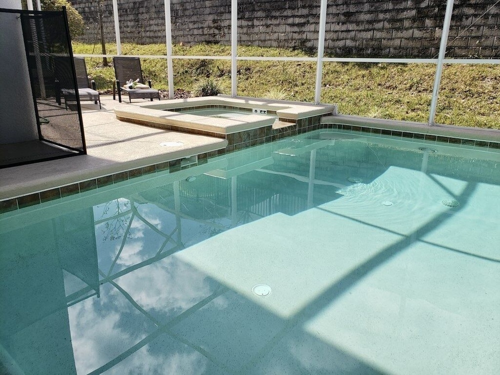 Champions Gate Luxury 5 Bedroom Resort Villa 5 Home by Redawning - Image 5