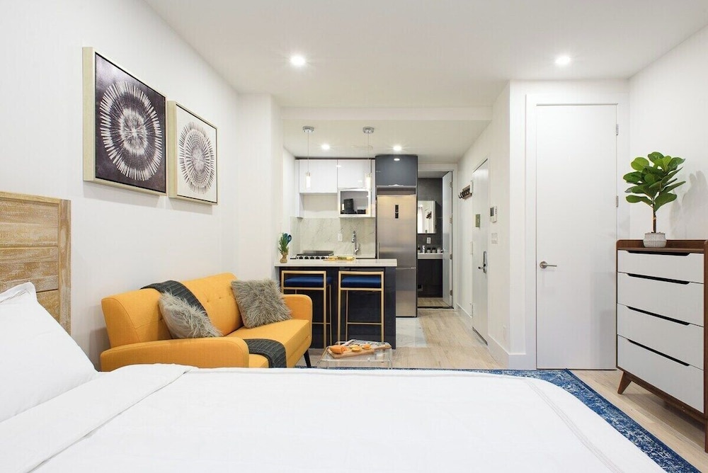 1597 New York Apt