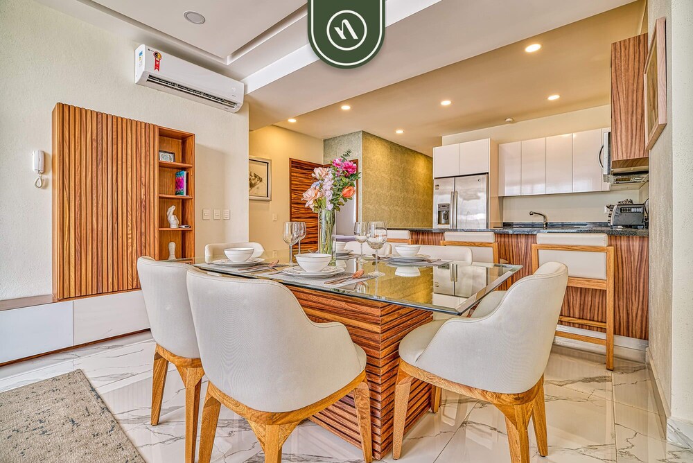 2BR Condo With Private Balcony - Padel Court