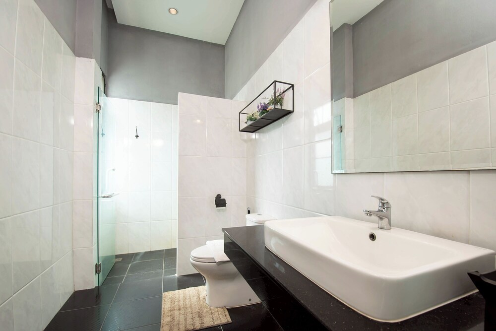 Penny - Farthing Pool Villa