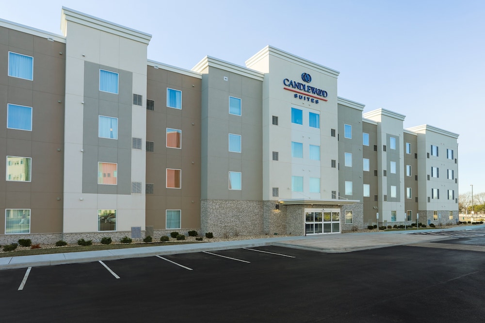 Kansas City Vacations - Candlewood Suites Lenexa - Overland Park Area, an IHG Hotel - Property Image 1