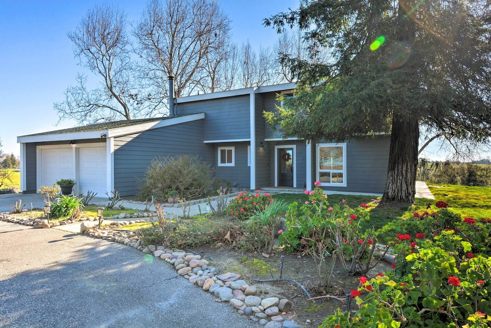 Picturesque Farmhouse on Working Almond Ranch view 4