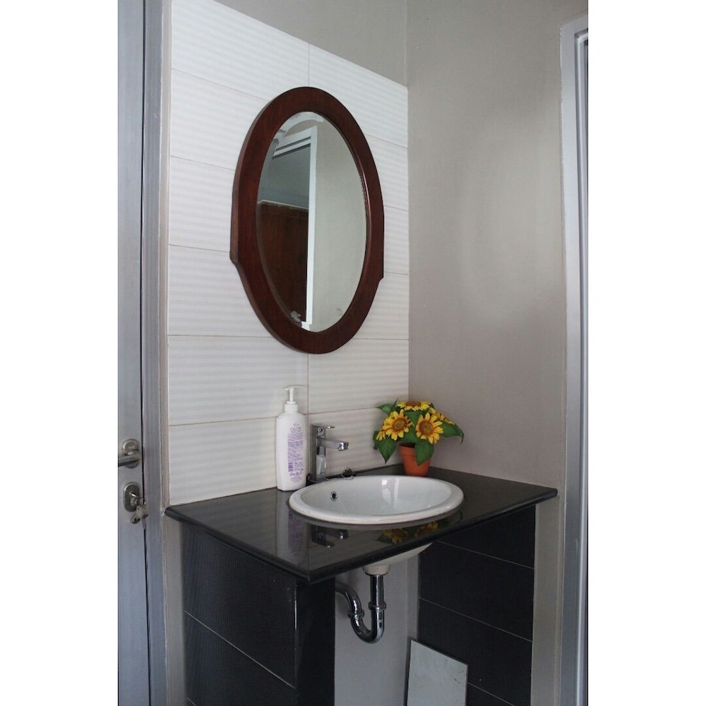 De Riau Cottage by HouseinBandung