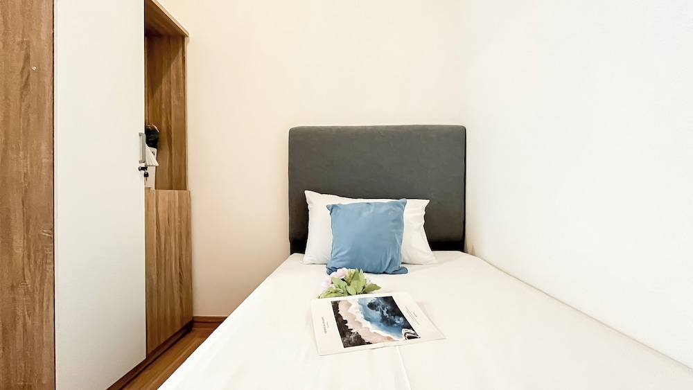 Quiet And Homey 2Br With Extra Room Apartment Sky House Bsd