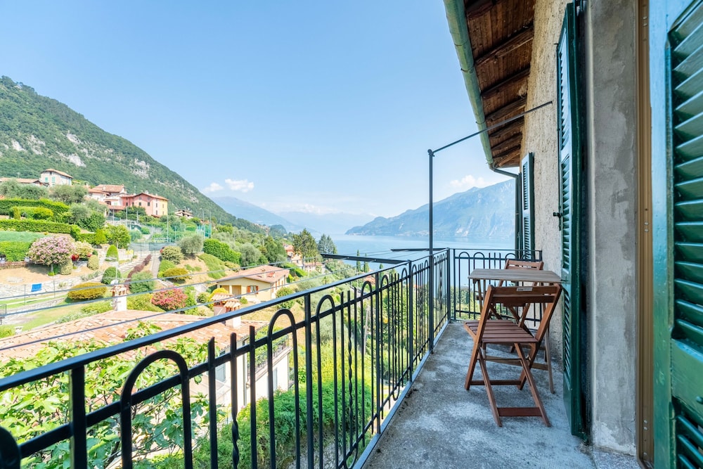 Limonta Lakeview Apartment by Wonderful Italy