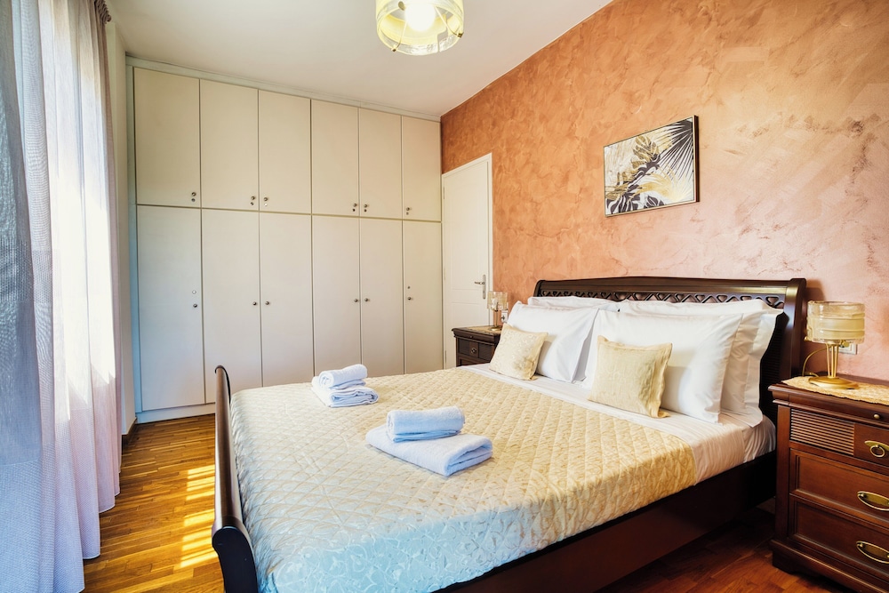 Marilizas Spacious Maisonette