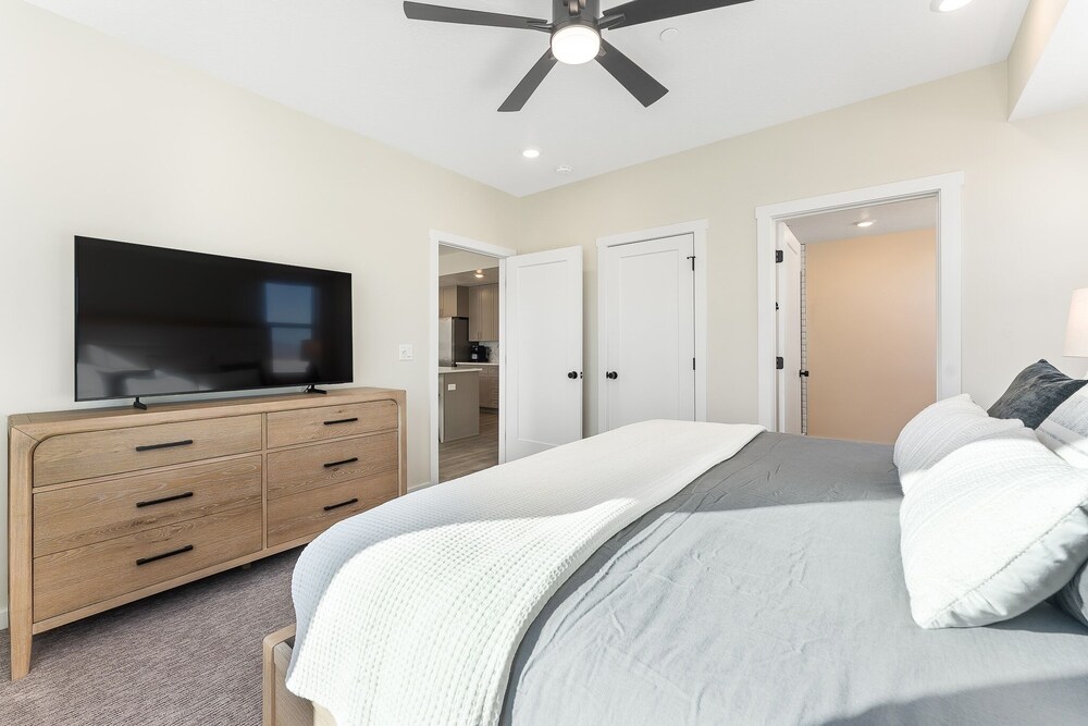 Heart And Sol 2 Bedroom Condo