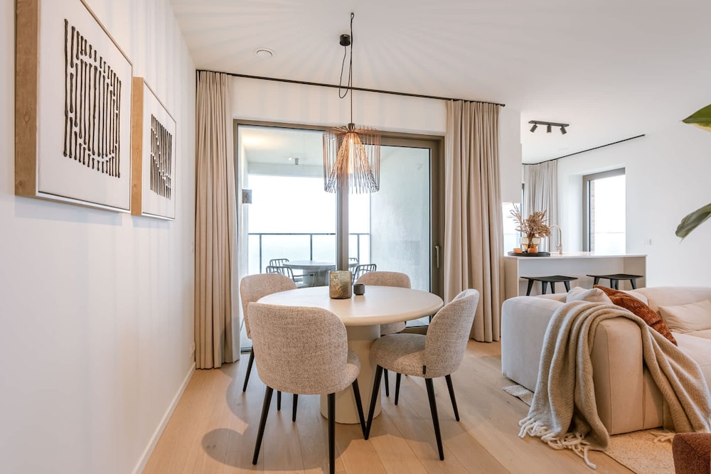 Ostend Luxury 4-guest Balcony and Free Parking