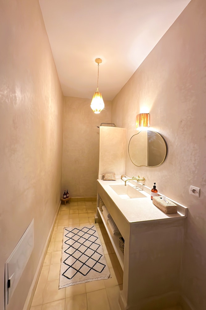 Riad Solila