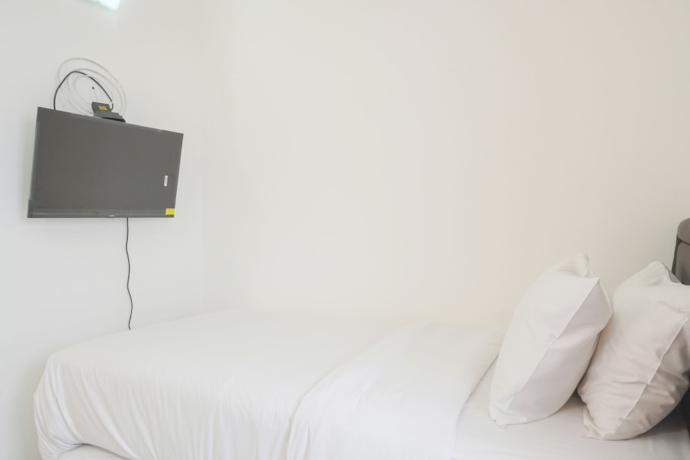 Minimalist Studio Taman Semanan Indah Cengkareng Apartment view 4