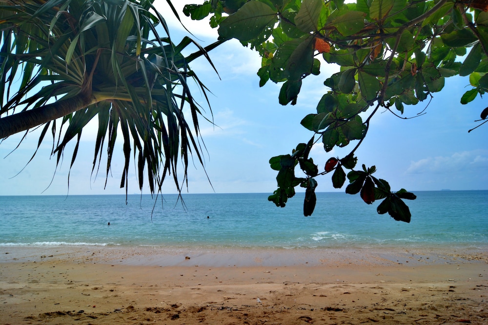 Lanta Emerald Bungalow