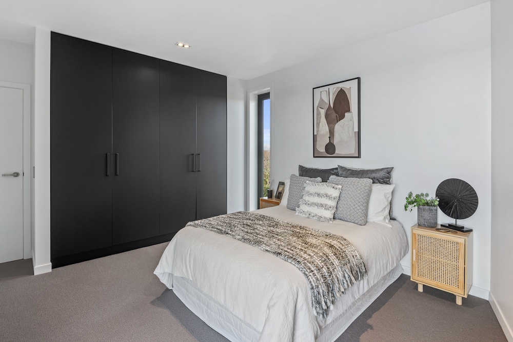 Clearwater Quays Apartments view 3