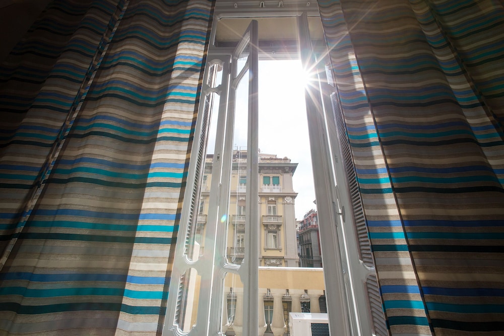 P.C. BOUTIQUE H. LIFESTYLE NAPOLI CENTRO by ClaPa Group Dislocated Hospitality