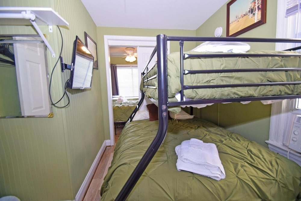 Parrot Bay-key Lime 7 3 Bedroom Condo by RedAwning view 4