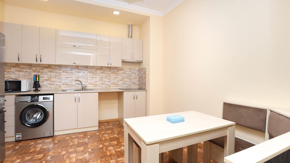 Stay Inn next to Dalma Mall