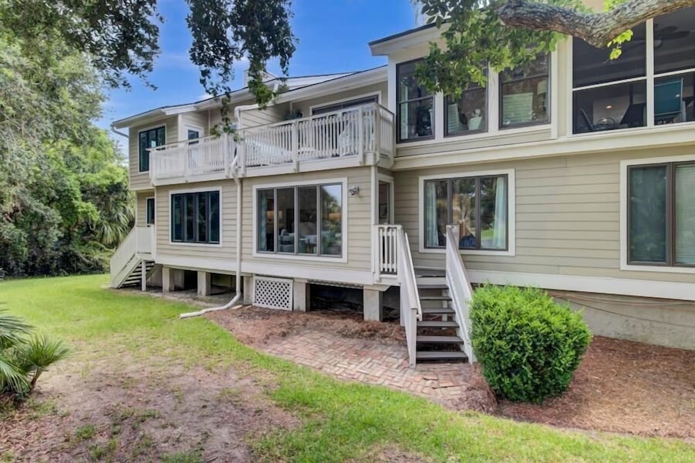 Fairway Dunes 2 by Wild Dunes, Luxury Home view 3
