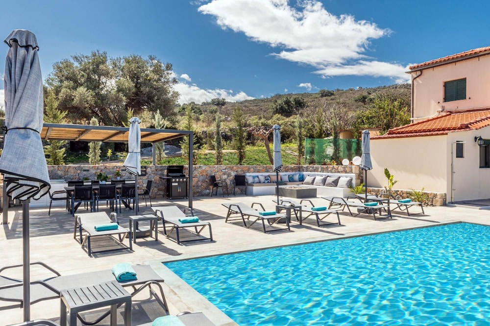 Villa Eagles - With Private Pool view 2