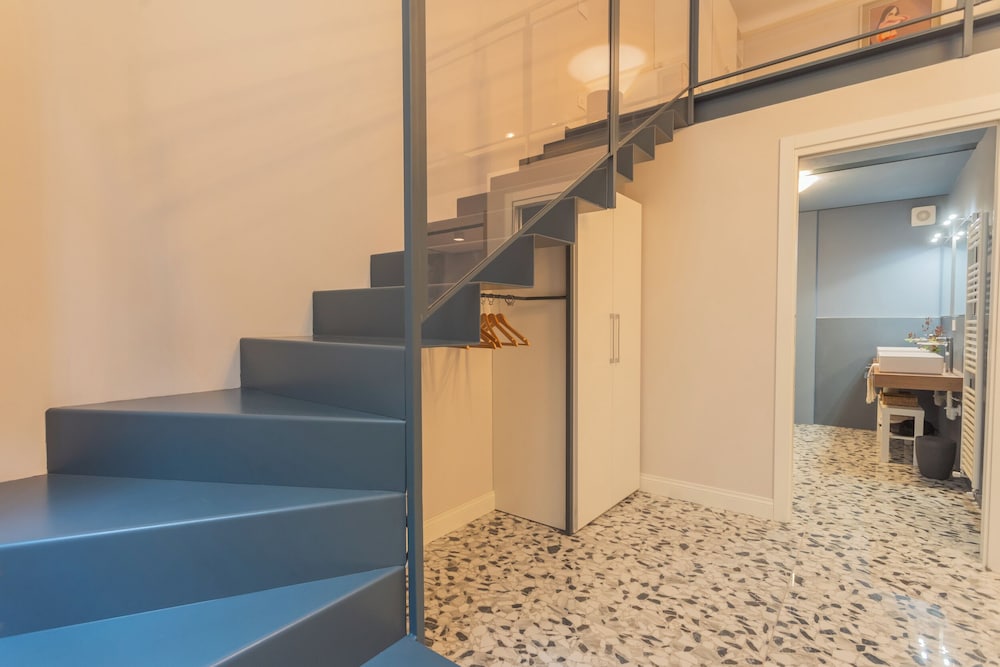 Cinque Giornate 70 Suites by Rent all Como