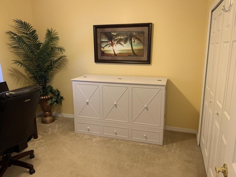 Kid Friendly Condo With Pool, Basketball, Bocce, Hot Tub, And More! 3 Bedroom Condo