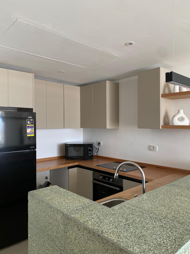 Stayr Somabay - Bay life home rentals