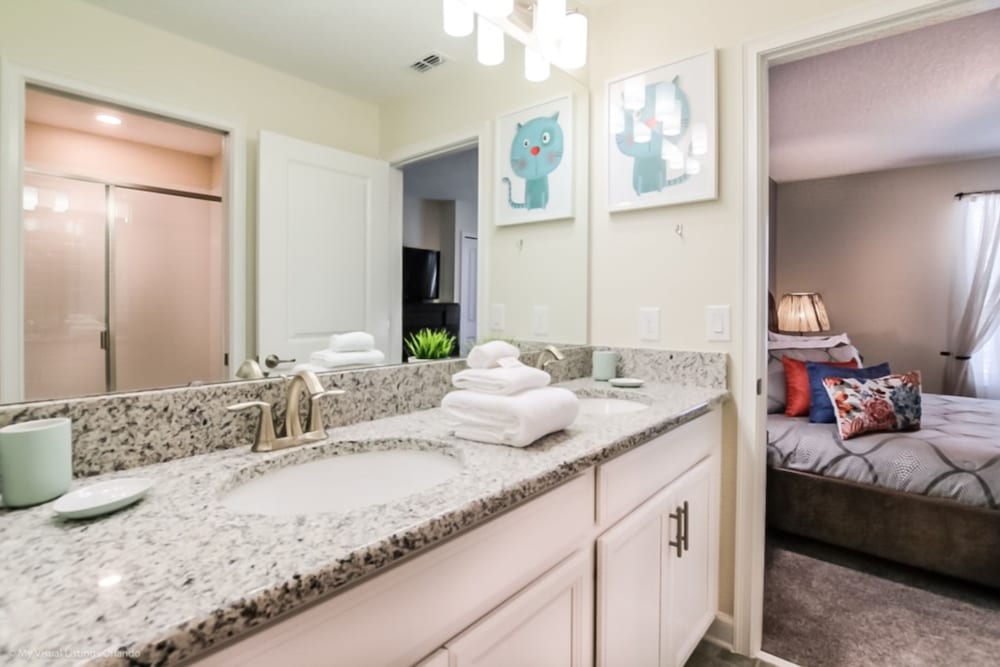 6 Bedroom 5 Bathroom Vacation Home - Image 2