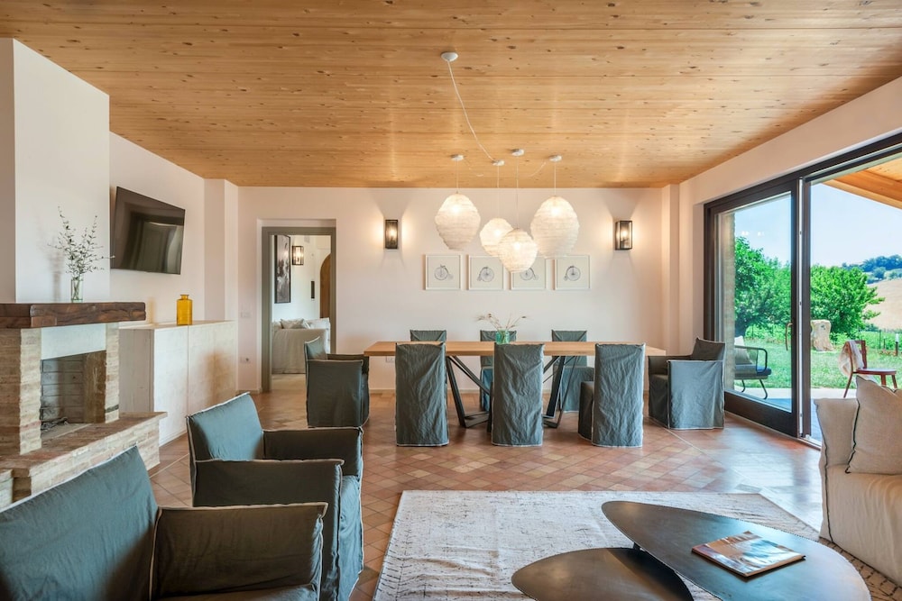 I Gelsi 12 2 by Marche Holiday Villas