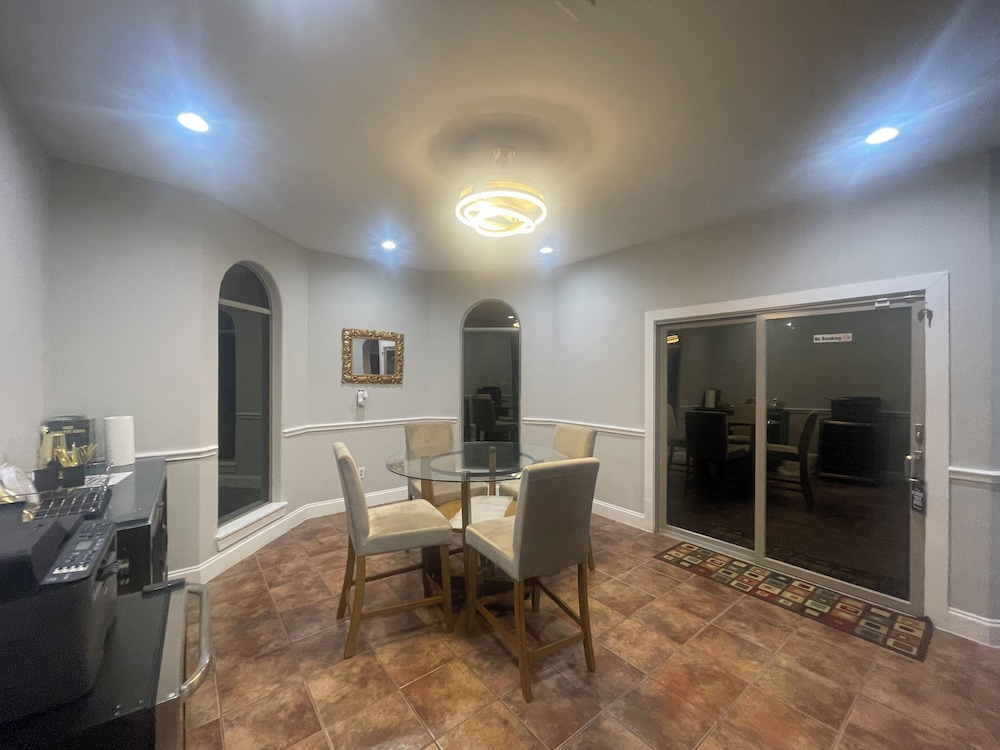 meeting & event spaces