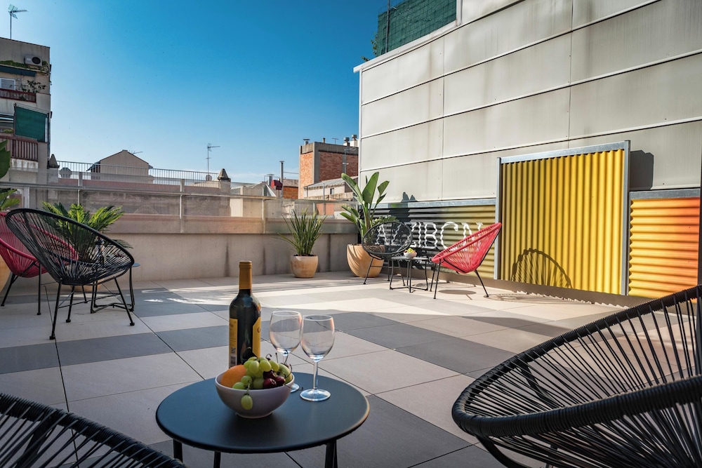 Habitat Apartments Hot Jazz