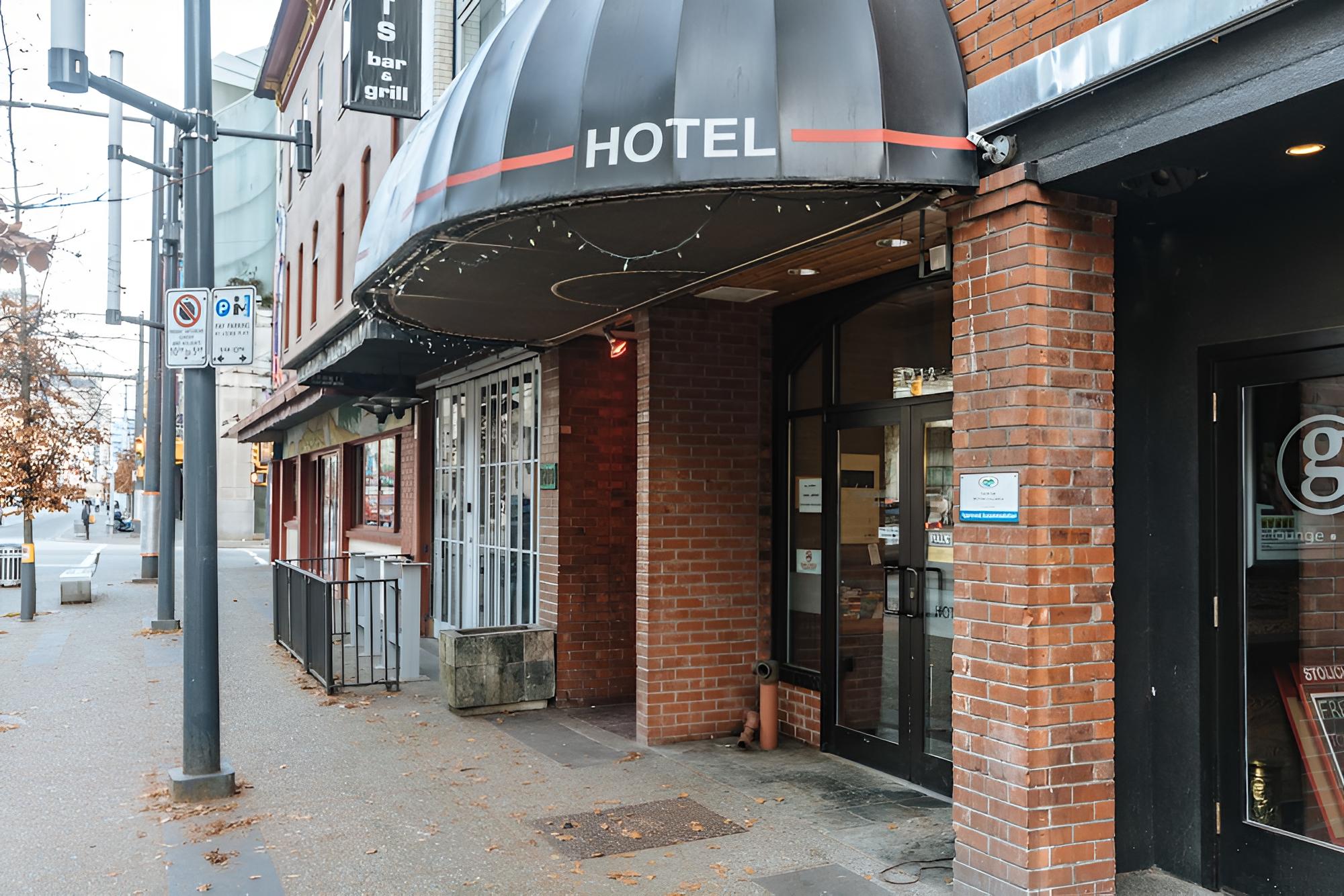 Hotel Ambassador - Hostel