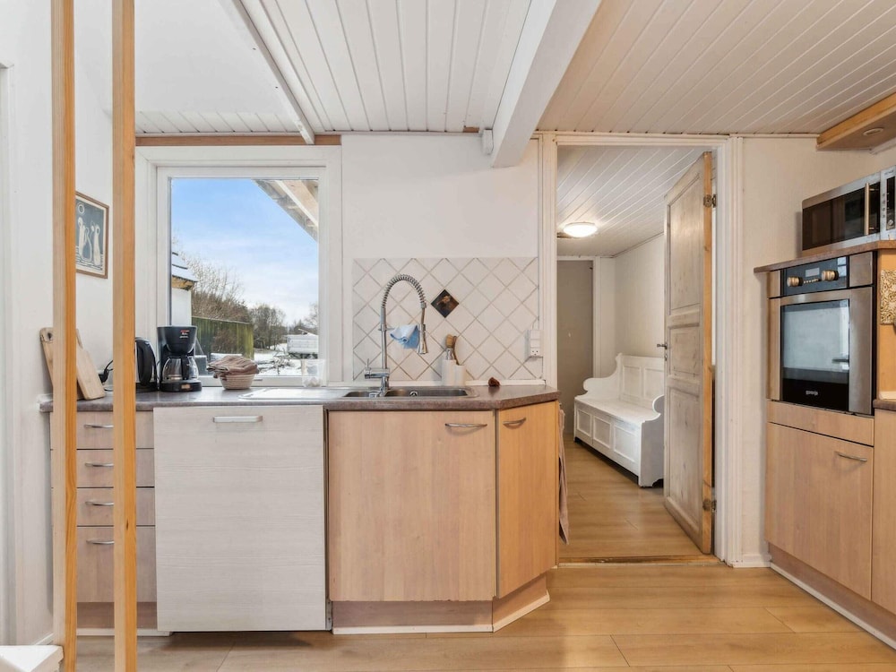 5 Star Holiday Home in Ronne