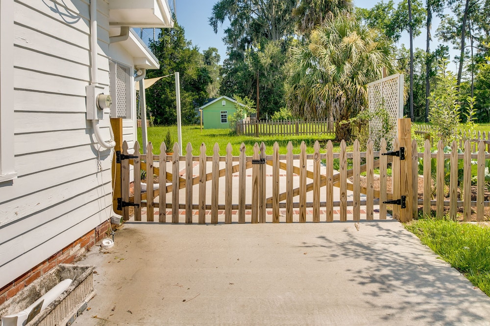 White Springs Gem w/ Patio  Screened Porch! - Property Image 7