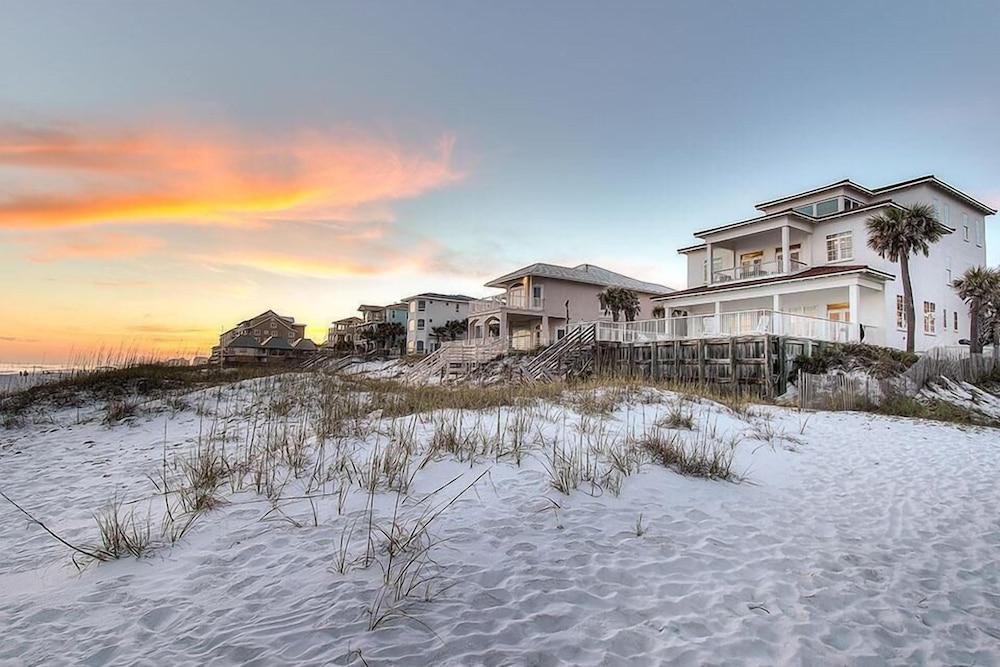 Redefining Beach Time 7 Bedroom Holiday Home by Five Star Properties