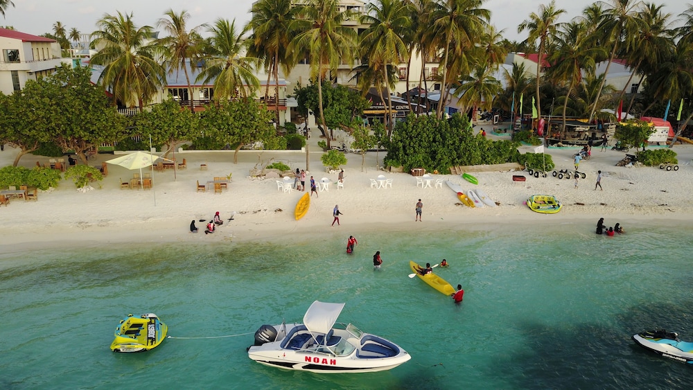 Salt Beach Hotel