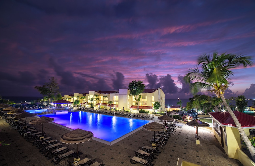 Simpson Bay Resort Marina & Spa 28