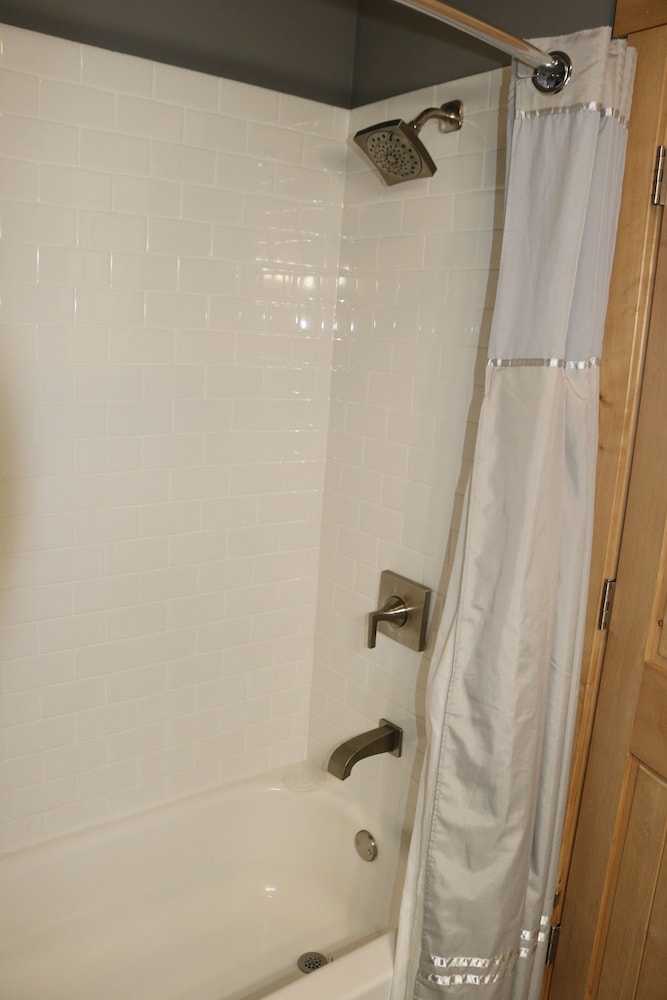 Columbine Inn