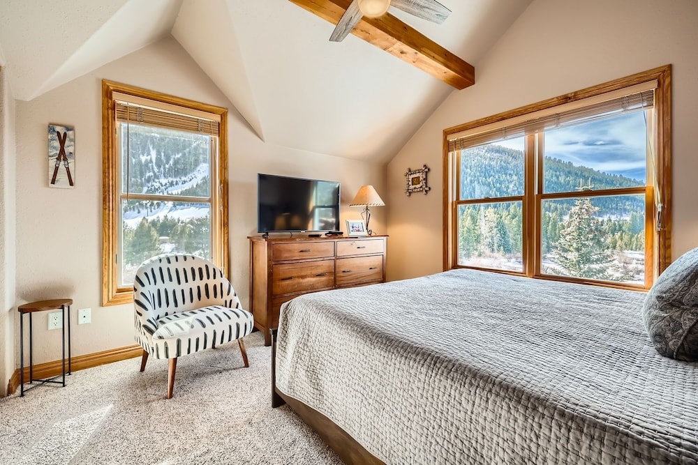 5959 Hidden River Lodge 2 Bedroom Condo