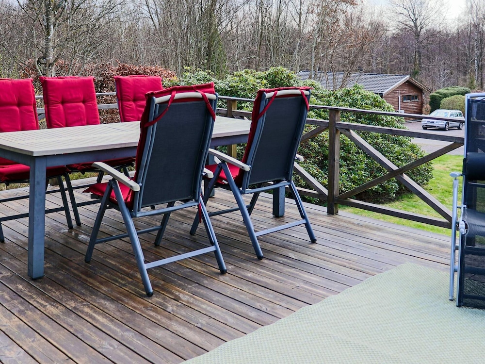 6 Person Holiday Home in Hjarnarp