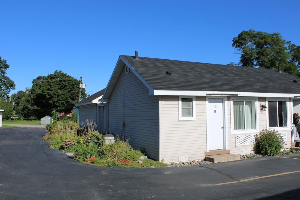 Lockview Motel