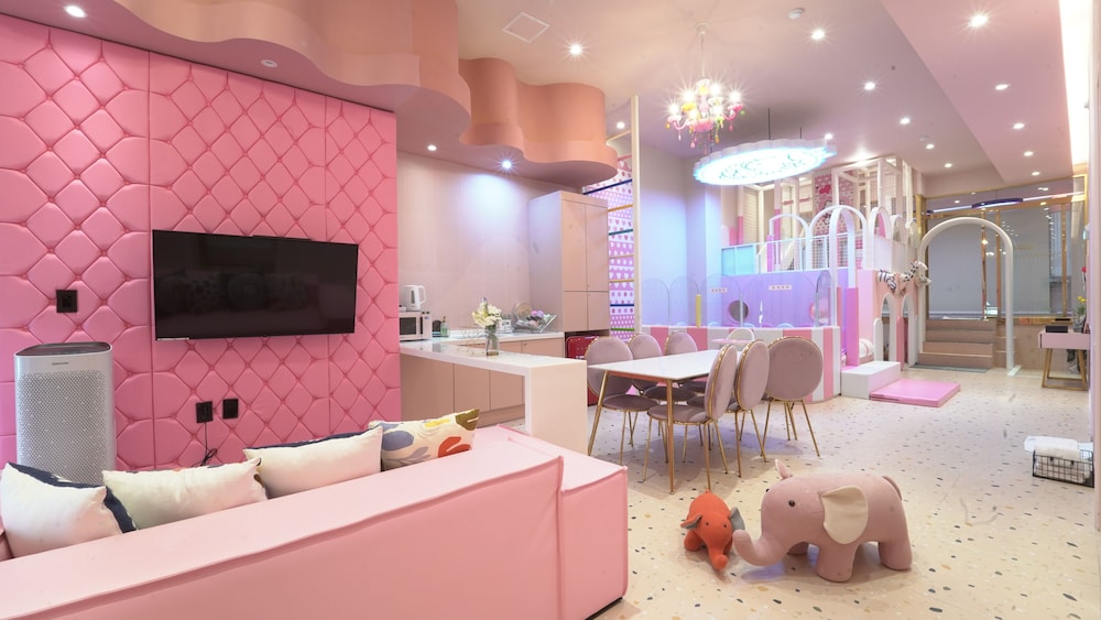 BUSAN ALMOND KIDS POOL VILLA NAMPO