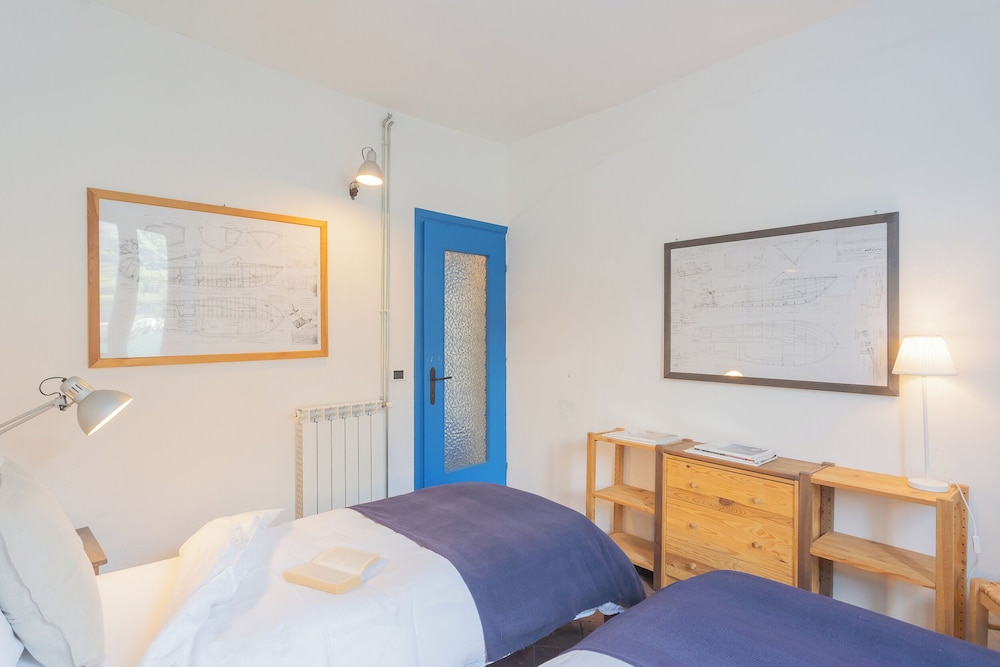 Deriva Apartment on Careno's Beach by Rent all Como