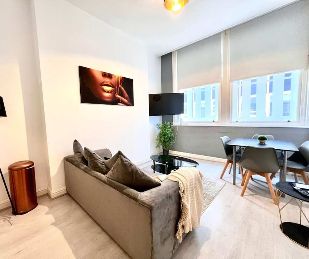 Irwell Immerse Yourself in Liverpool Life