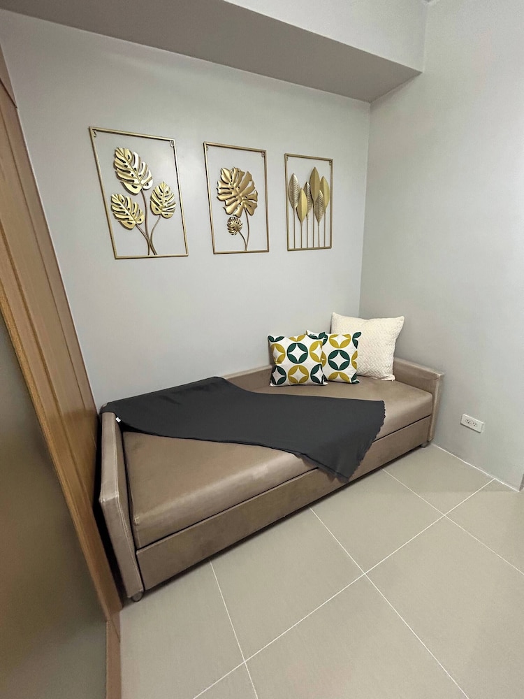 Vibrant Pasay City Apartment for Rent - Perfect Home Base Front of Mall of Asia